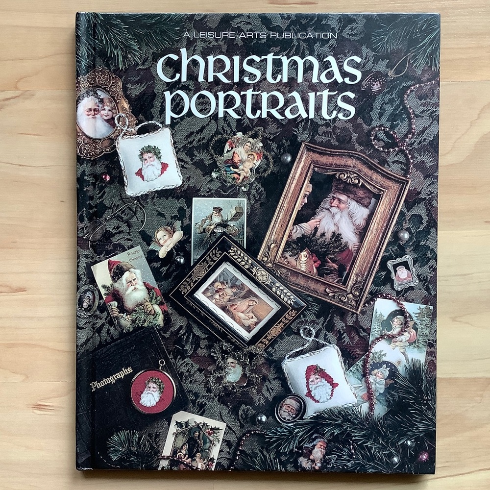 Hardcover Leisure Arts Christmas Remembered Book 3 "Christmas Portraits"